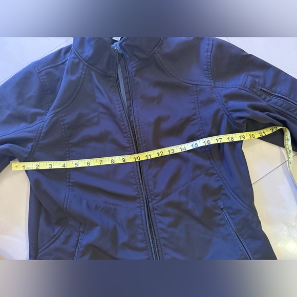 Double Diamond Women’s Jacket Waterproof Windbreaker  Pockets Zipper Size Medium - Picture 15 of 16
